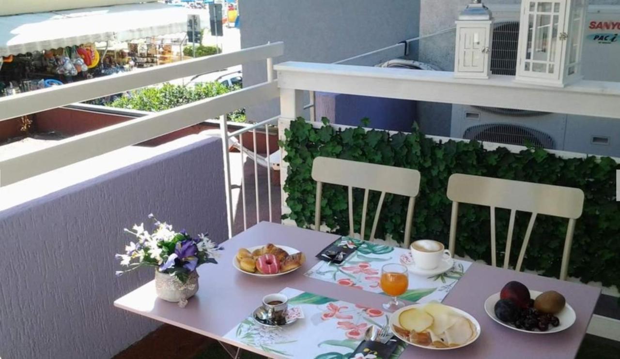 רימיני Residence Hotel Le Viole מראה חיצוני תמונה