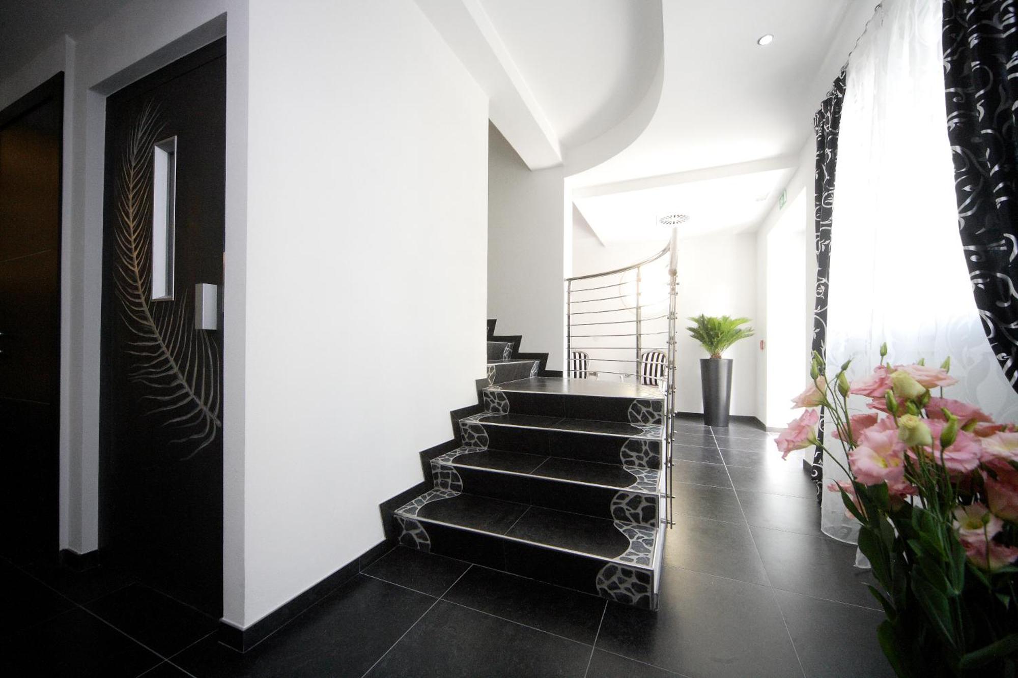רימיני Residence Hotel Le Viole מראה חיצוני תמונה