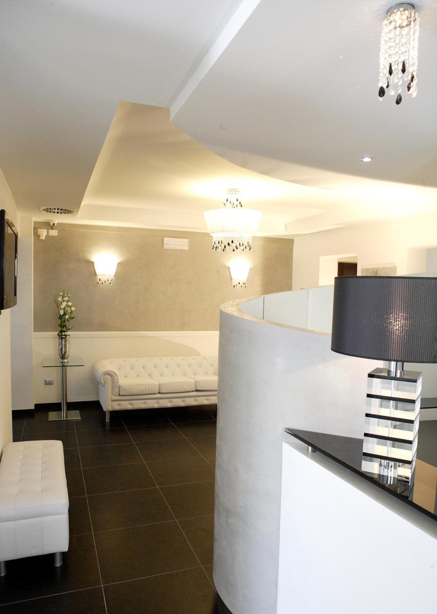 רימיני Residence Hotel Le Viole מראה חיצוני תמונה