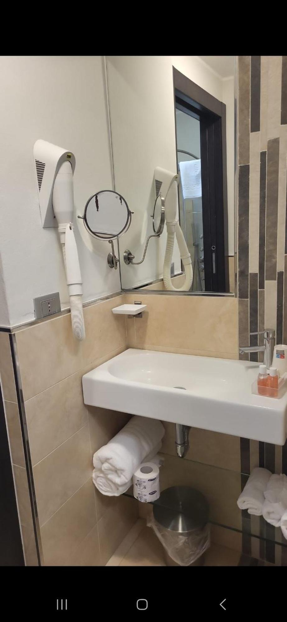 רימיני Residence Hotel Le Viole מראה חיצוני תמונה