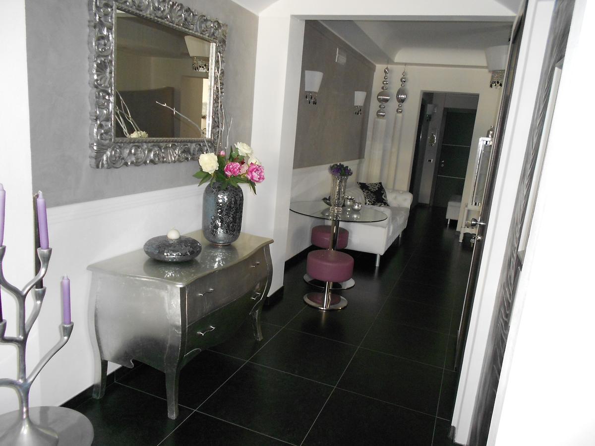 רימיני Residence Hotel Le Viole מראה חיצוני תמונה